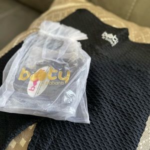 Booty by Brabants cropped croco leggings and bra